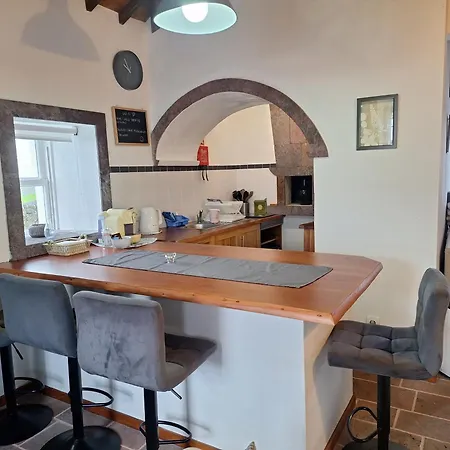 Casa Malbusca بيت للعطل Santo Espirito